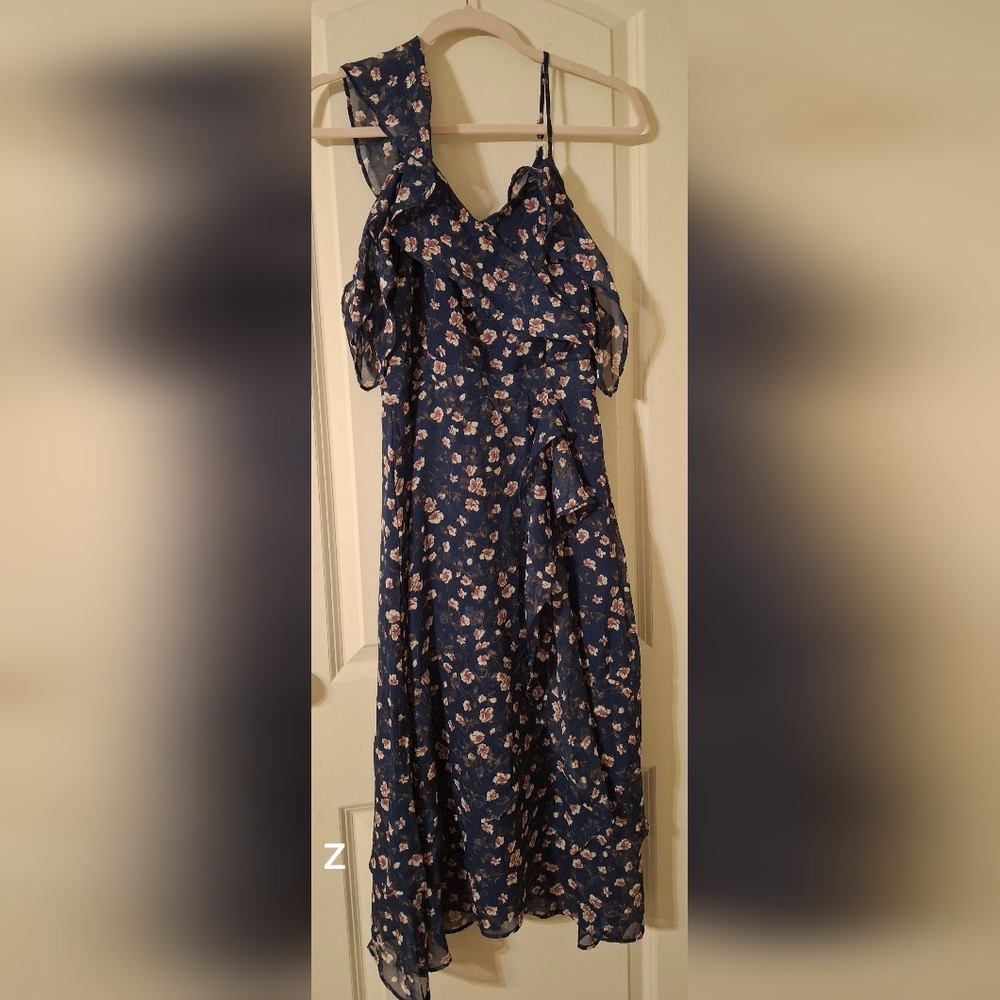 David & Dani floral lighweight maxidres size small